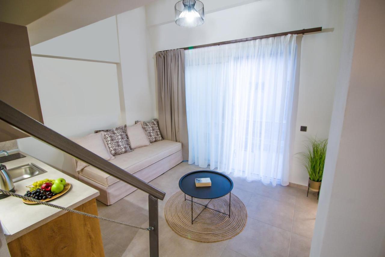 Aelia Seaside Luxury Suites Nea Karvali Extérieur photo